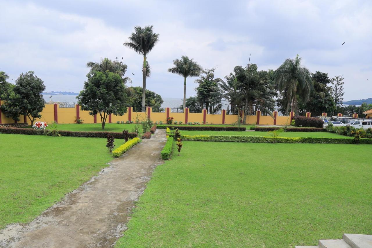 Victoria Royal Hotel Entebbe Eksteriør bilde