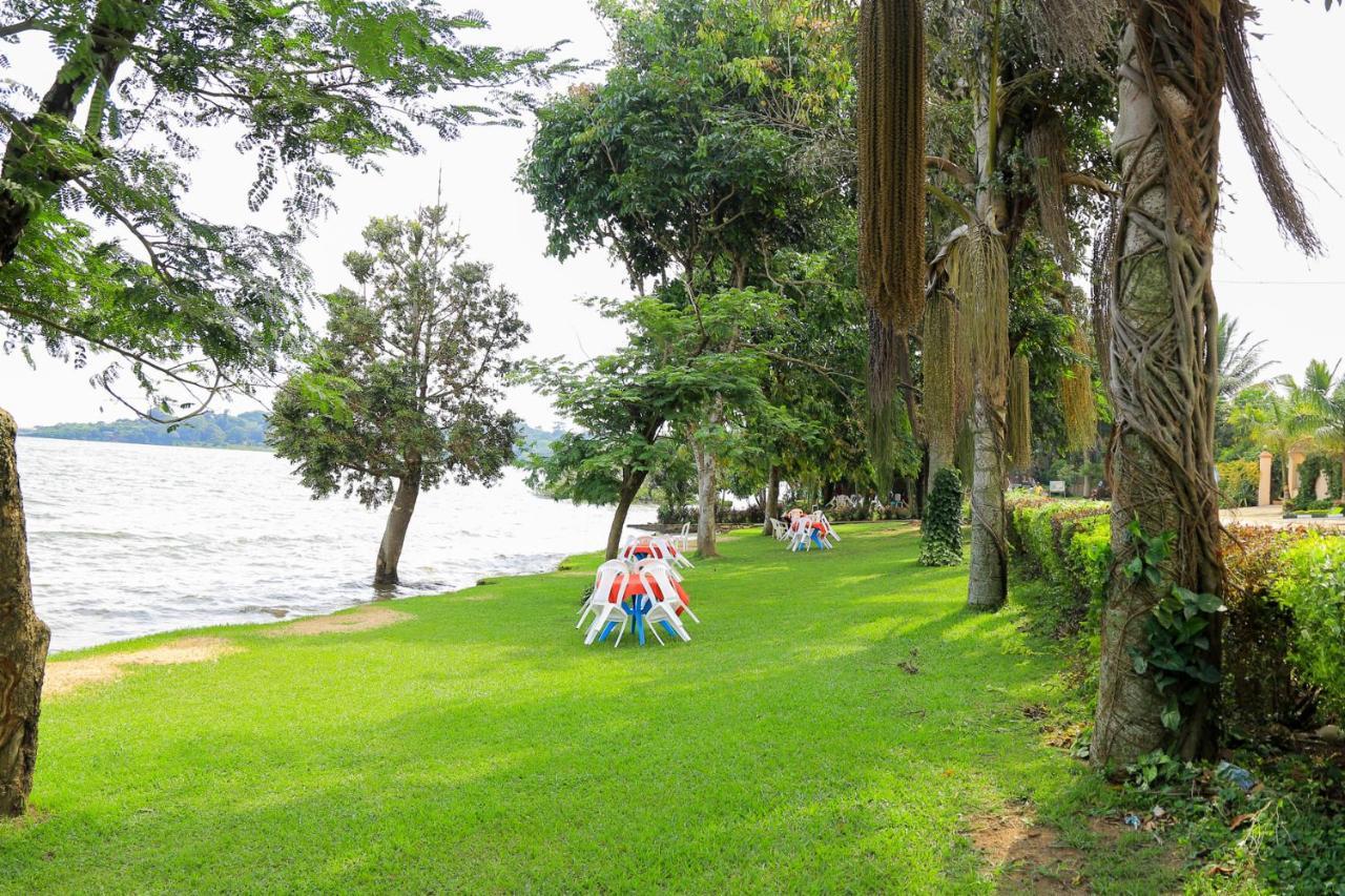 Victoria Royal Hotel Entebbe Eksteriør bilde